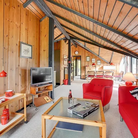 Tenho - 4-4km From The Sea By Interhome *