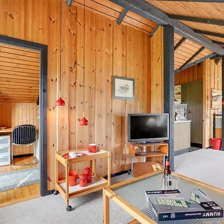 Tenho - 4-4km From The Sea By Interhome *